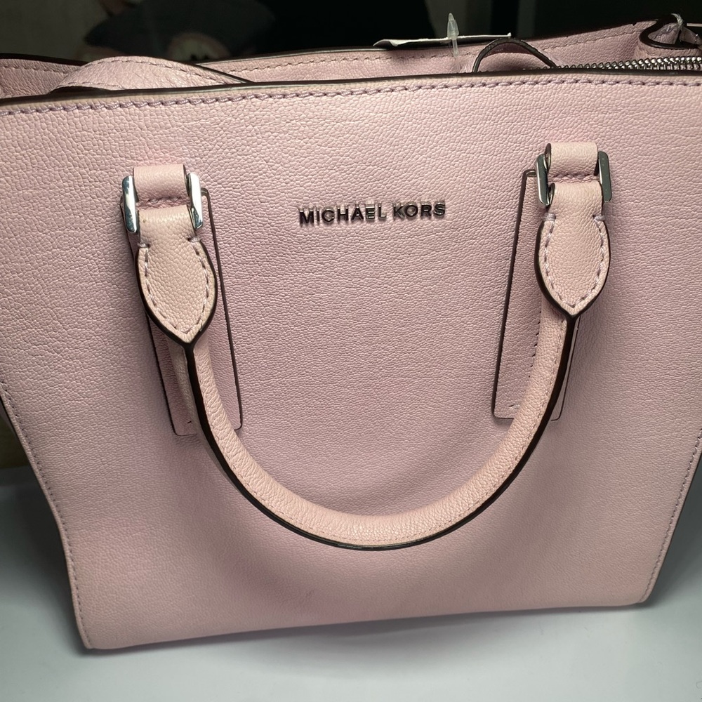 Pink tote Micheal Kors bag